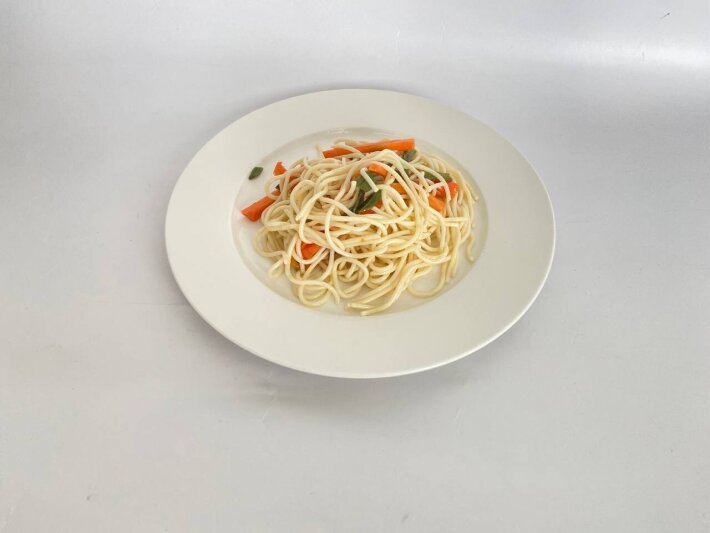 Спагетти с овощами