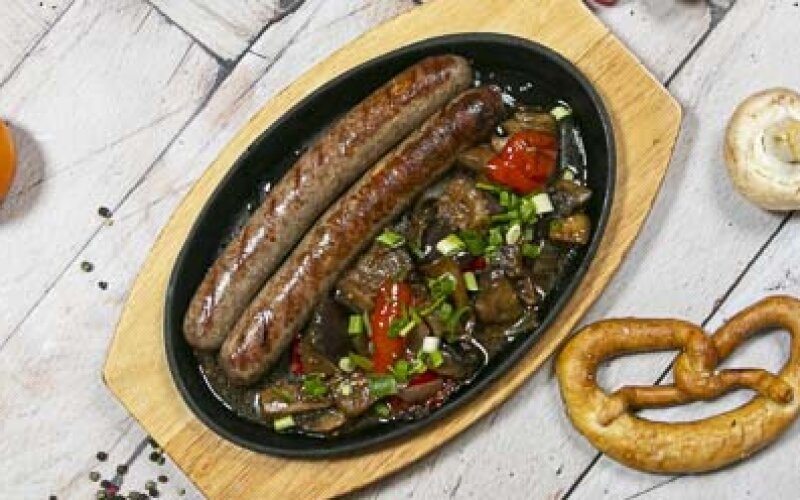 "Франкфуртские" с овощами