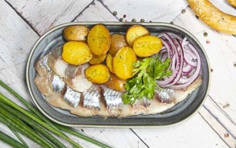 Сельдь с картофелем
