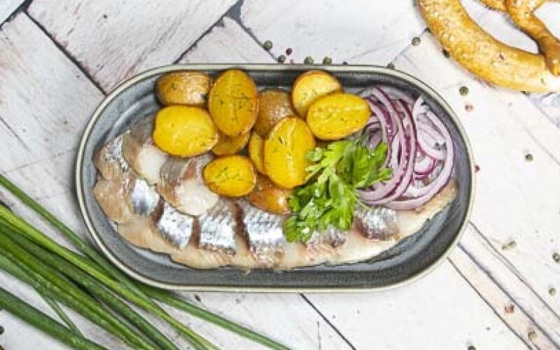 Сельдь с картофелем