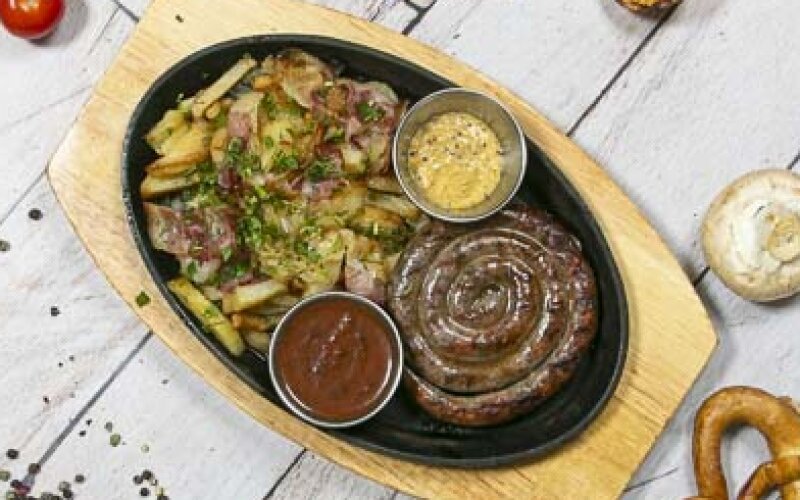 "Улитка" с жареным картофелем и беконом