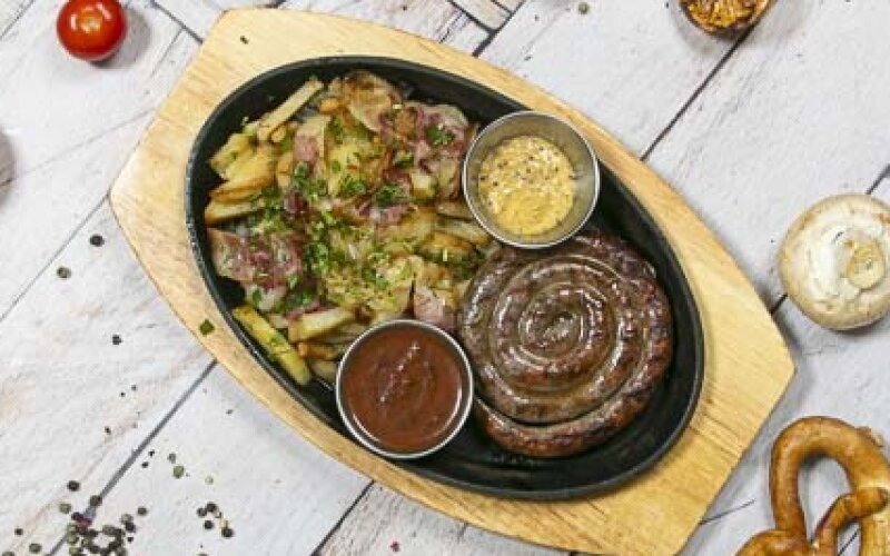 "Улитка" с жареным картофелем и беконом