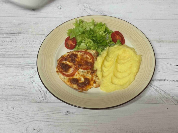 Куриная отбивная под сыром с пюре (Б/Л)