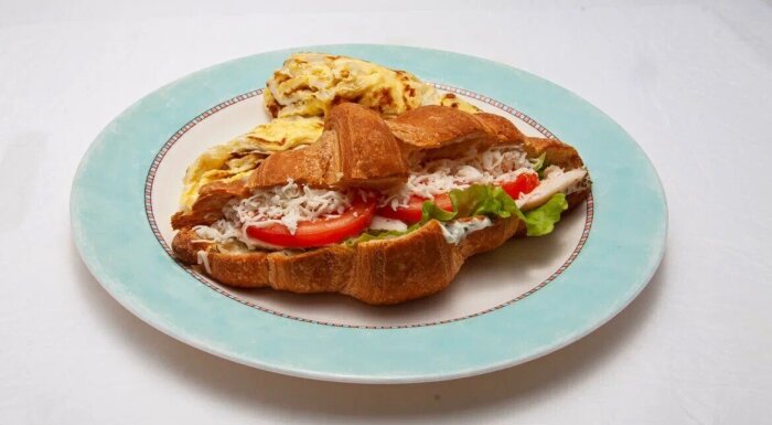 Кофейня-кондитерская "Kontrast Bijou"