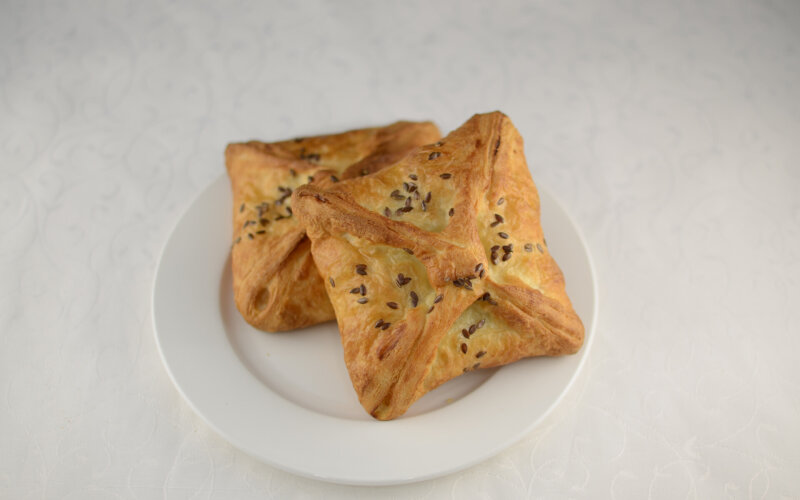 Слойка с сыром и грибами