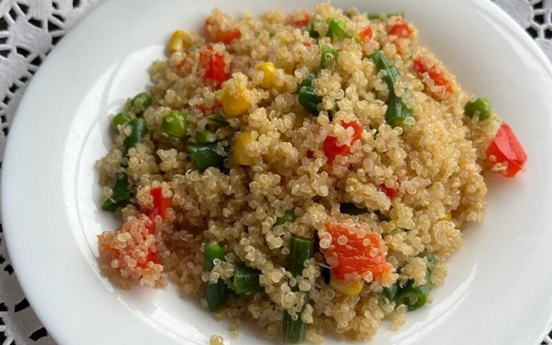 Киноа с овощами