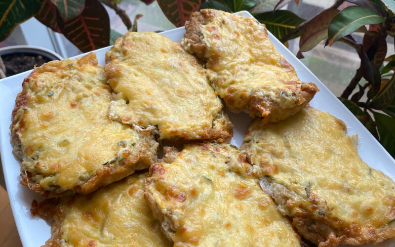Говядина с луковой шапкой