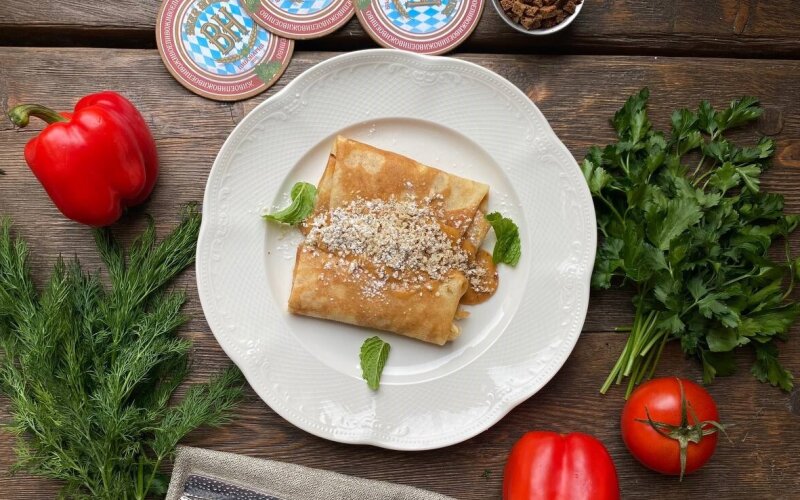 Блины с бананом и карамельным кремом