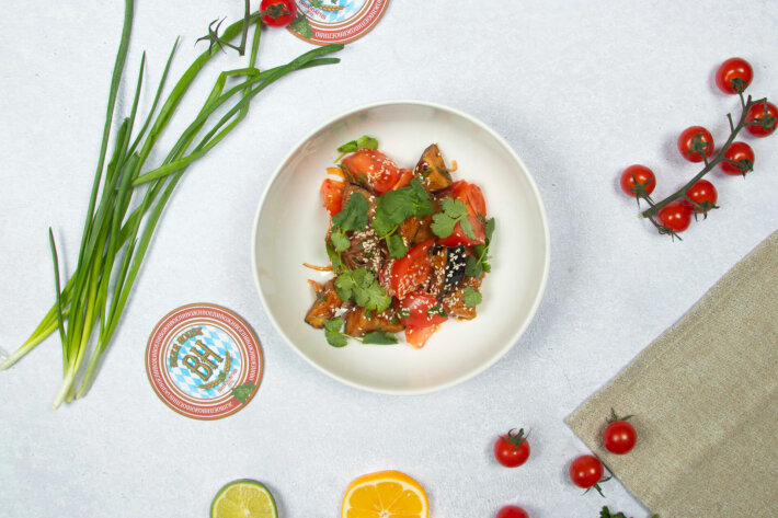 Салат с баклажанами и томатами