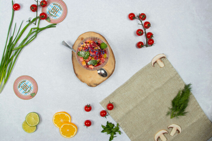 Штрудель с яблоком и грушей и ягодным сорбетом