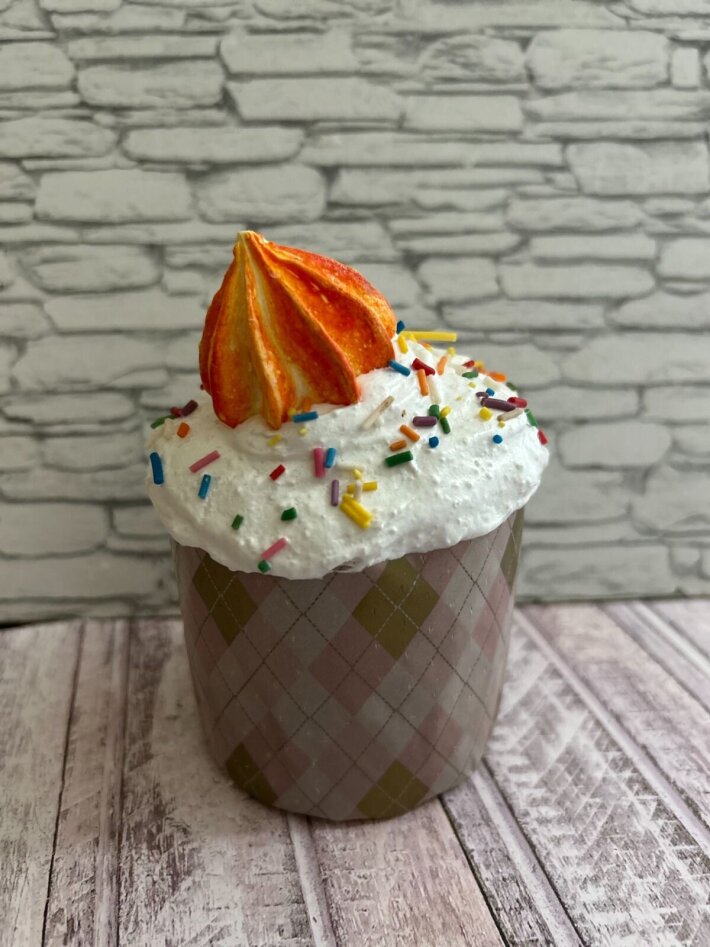 Кулич с цукатами