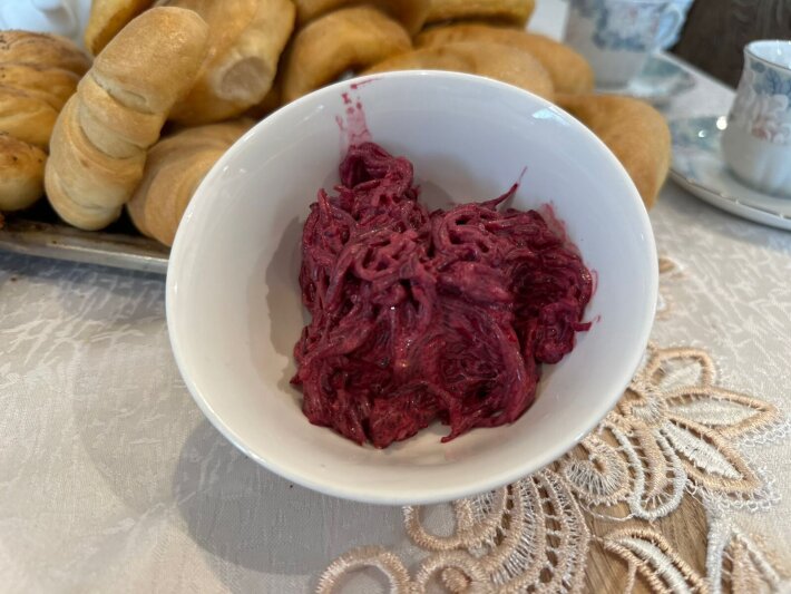 Свекольный с чесноком