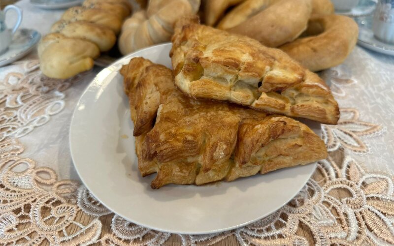 Слойка с картофелем и курицей