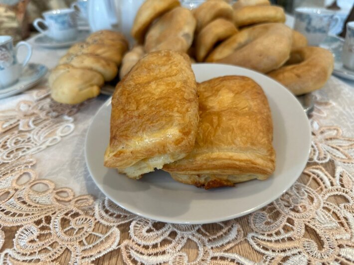 Слойка с сыром