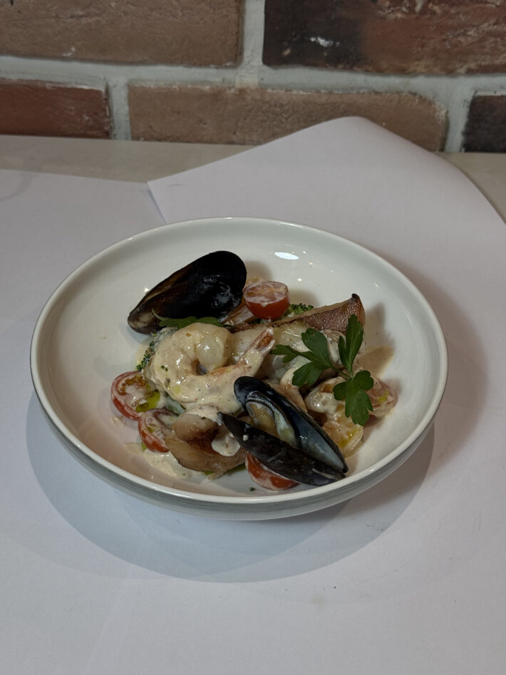 Окунь морской с морепродуктами