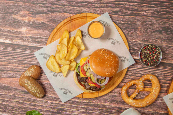 Бургер с мраморной говядиной