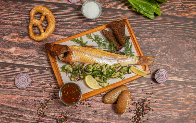 Судак горячего копчения