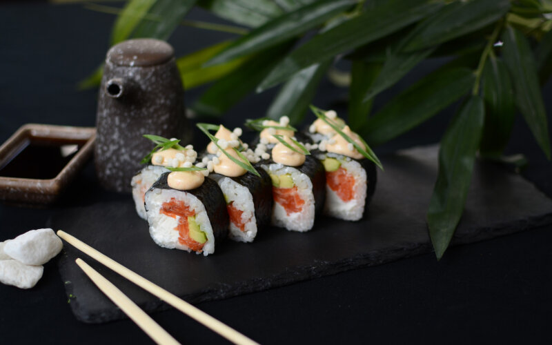 Нидзё с лососем