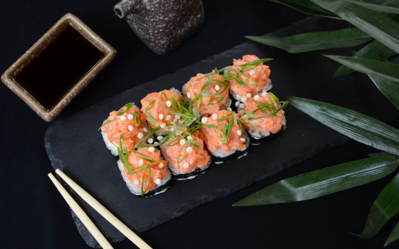 Хоккайдо с тартаром из лосося