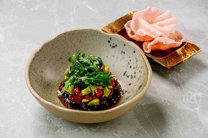 Тартар из тунца с соусом Понзу