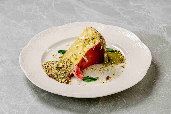 Баскский чизкейк с фисташкой