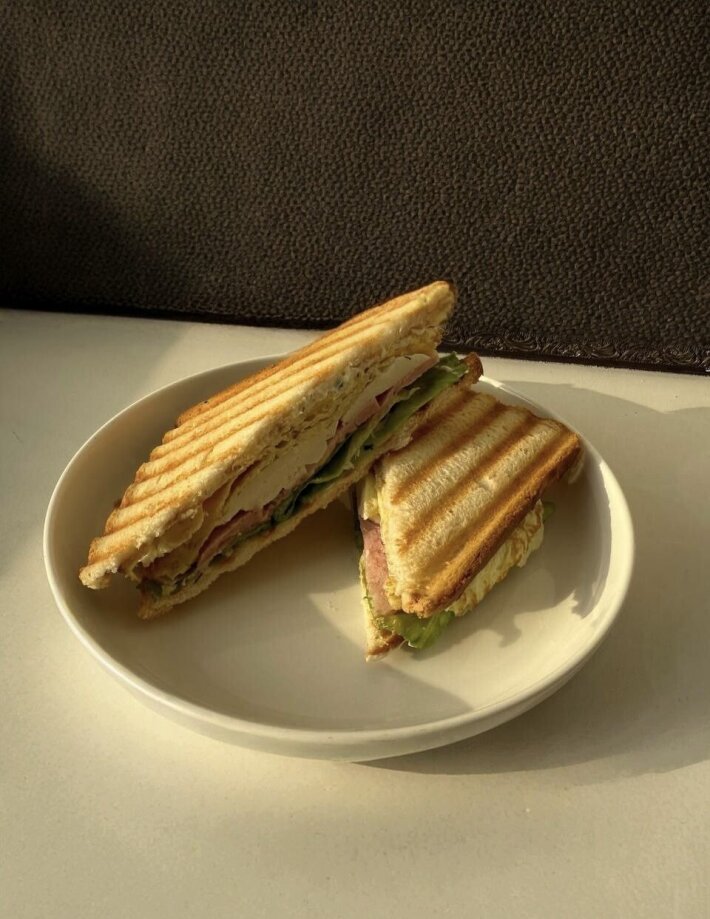 Тост с ветчиной и сыром