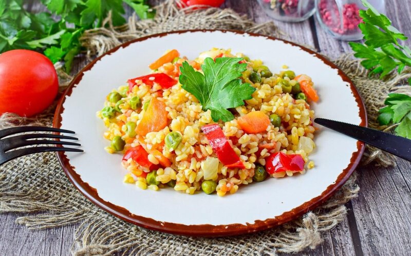 Булгур с овощами
