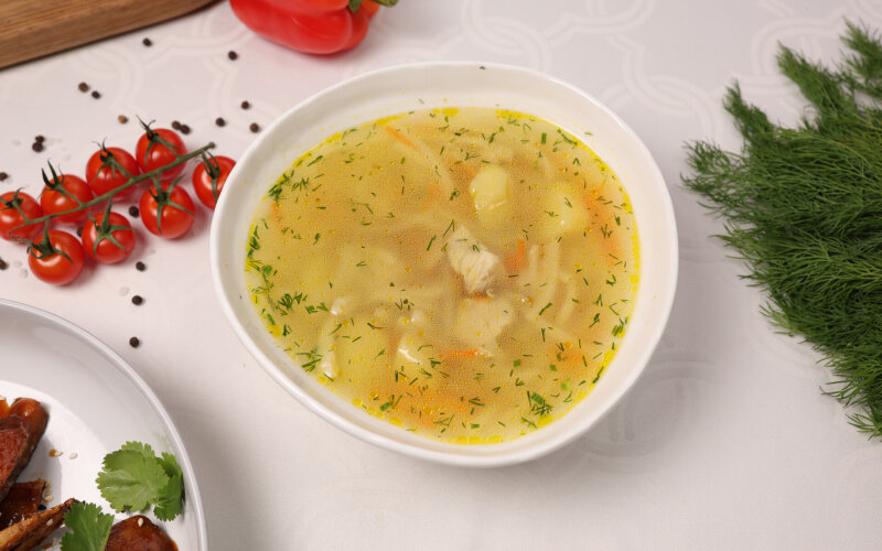 Куриный суп с лапшой