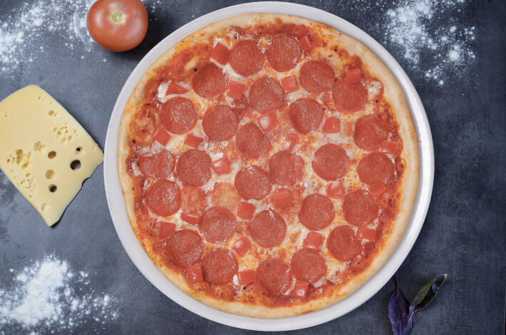 Пицца «Мега пепперони»