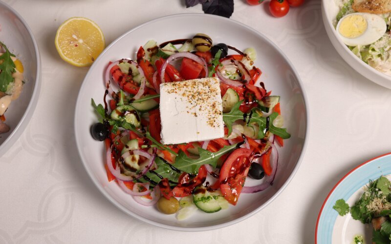 Афинский с брынзой