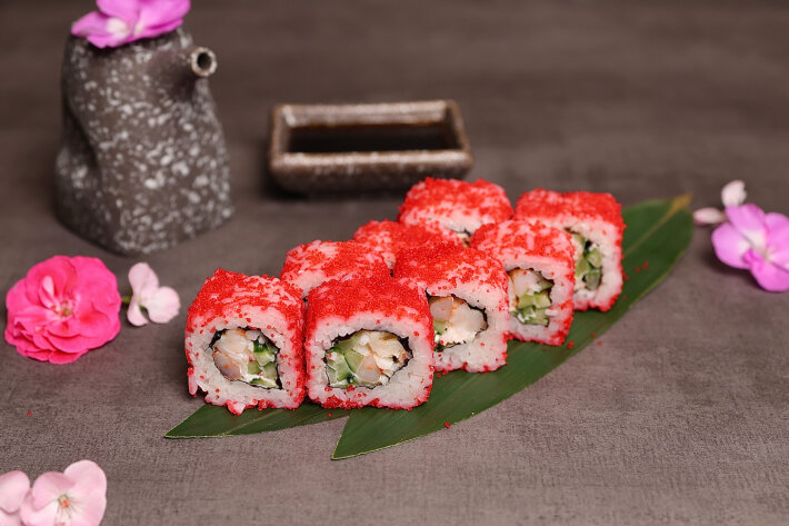 Ролл «Калифорния с креветкой»