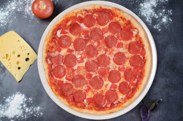 Пицца «Мега пепперони»