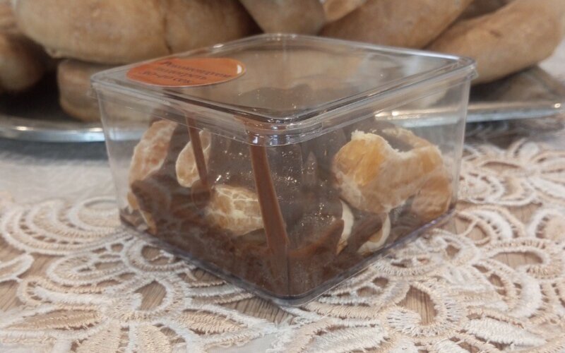 Фрукты в шоколаде