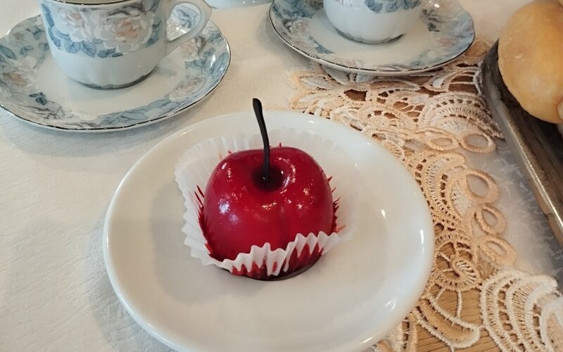 Пирожное Вишня