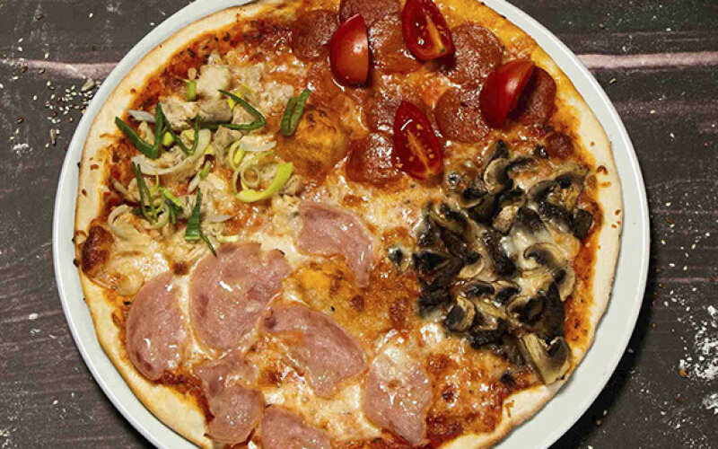 Пицца Мясное ассорти Экономия 244р.