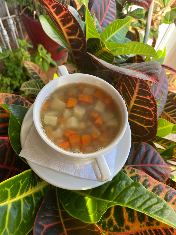 Суп с чечевицей