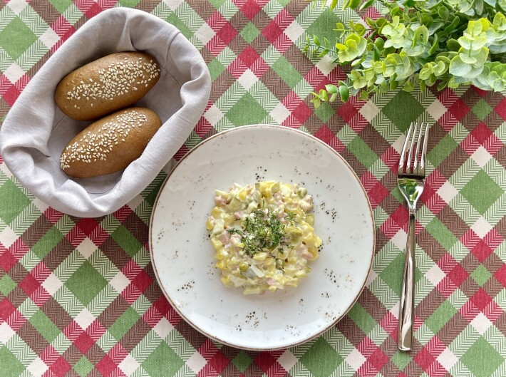 Оливье с ветчиной