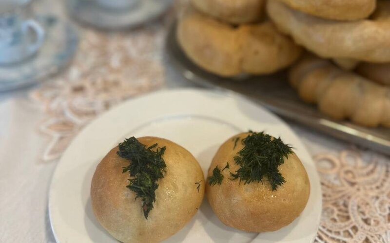 Булочка баварская с чесноком