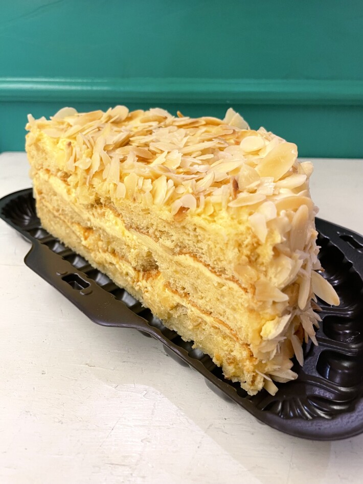 Миндальный