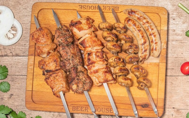 Сет «Мясо, уголь, два шампура»