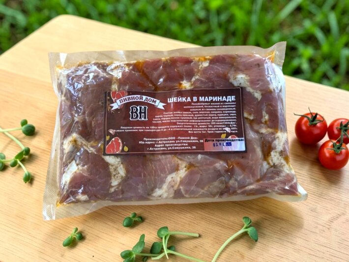 Шашлык из свиной шеи (сырой)