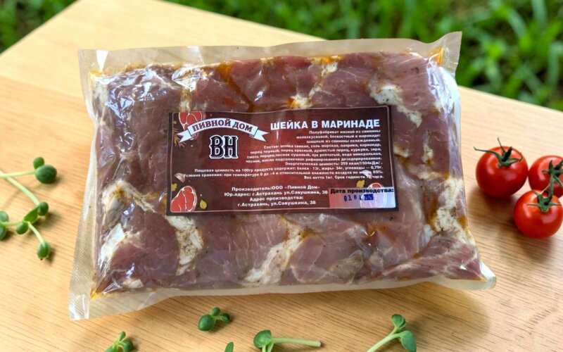 Шашлык из свиной шеи (сырой)