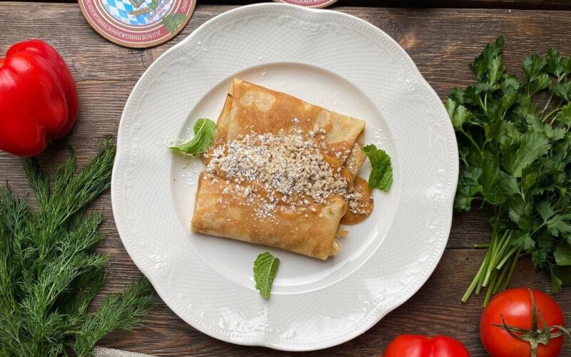 Блины с бананом и карамельным кремом