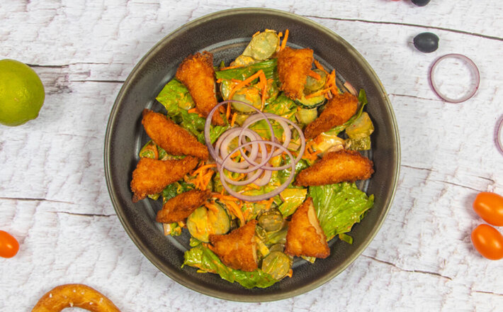 С куриной грудкой  в панировке