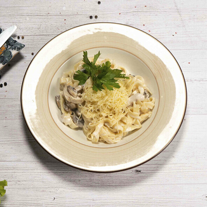 Паста с куриной грудкой и грибами Экономия 121р.