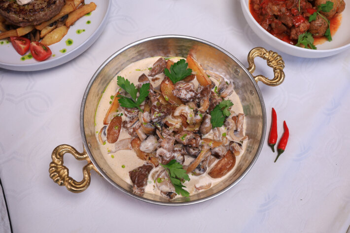 Говядина с лесными грибами