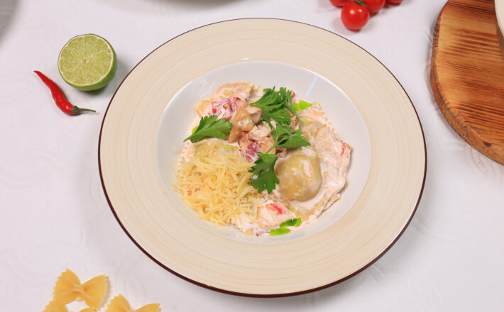 Равиоли с сулугуни и куриной грудкой