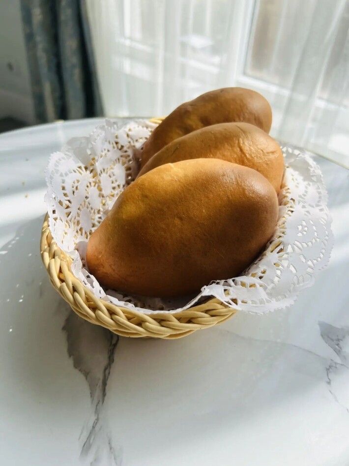 Пирожок с картофелем и зеленью